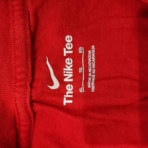 Red Nike Georgia Bulldogs Champs T-Shirt - Picture 3 of 3